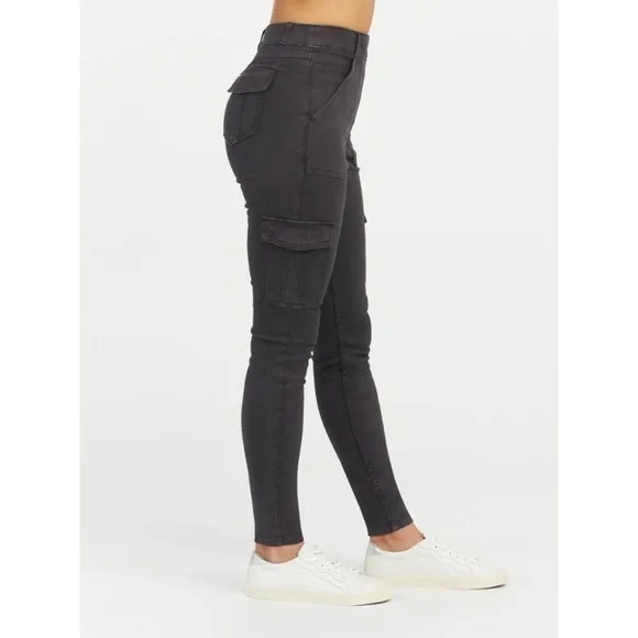 SPANX Black Ankle Cargo Leggings - Picture 2 of 16